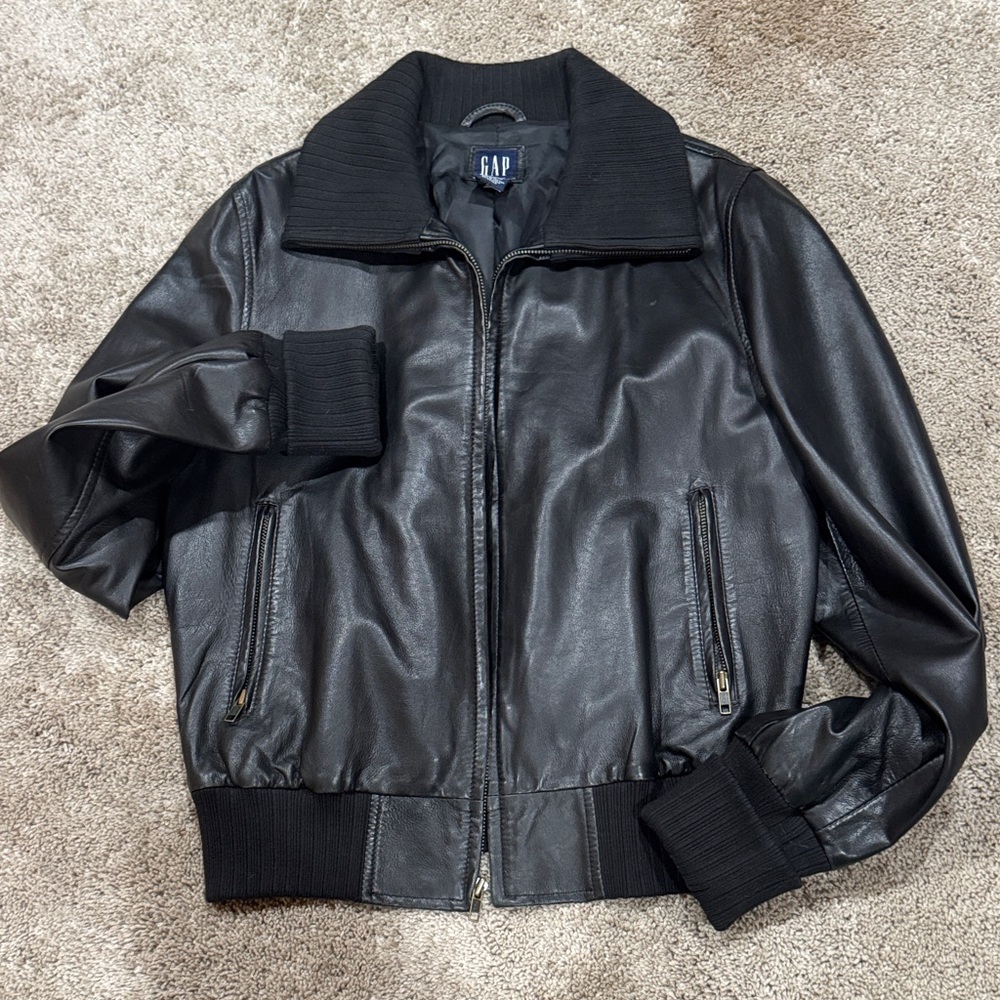 GAP women’s  Black Leather Jacket